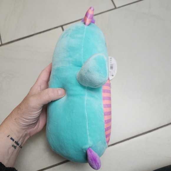 Squishmallows HugMees 10" Leon Valentine Monster Plush 2023 NWT - Picture 5 of 14